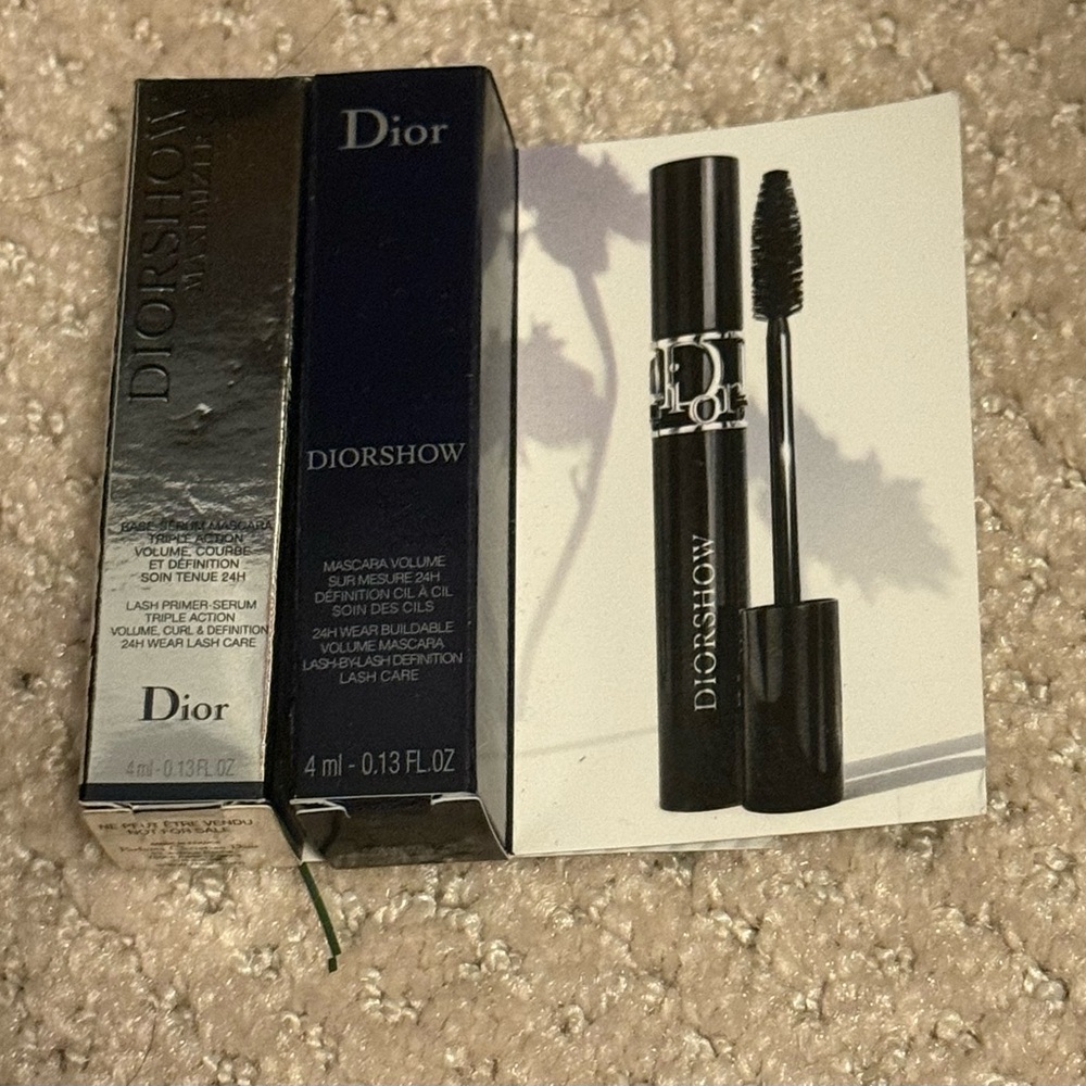Game of Thrones Urban Decay Bundle- eyeshadow Pallette and highlighter pallette - Picture 3 of 3